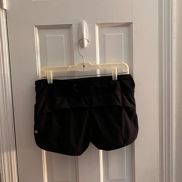 Lululemon speed up shorts - Picture 2 of 3